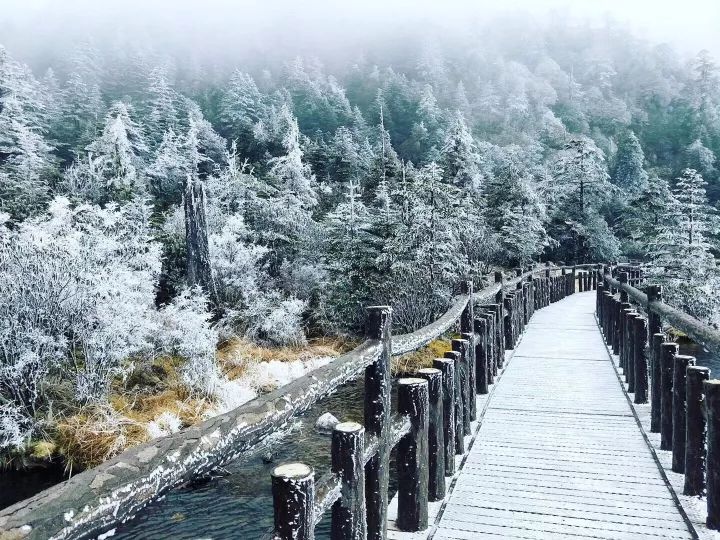 螺髻山航拍视频_螺髻山山脚海拔有多高_螺髻山旅游攻略