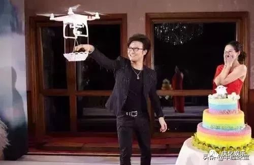 时尚男钻戒指-钻戒款式男(图27) 钻石戒指男款_时尚男钻戒指_钻戒款式男