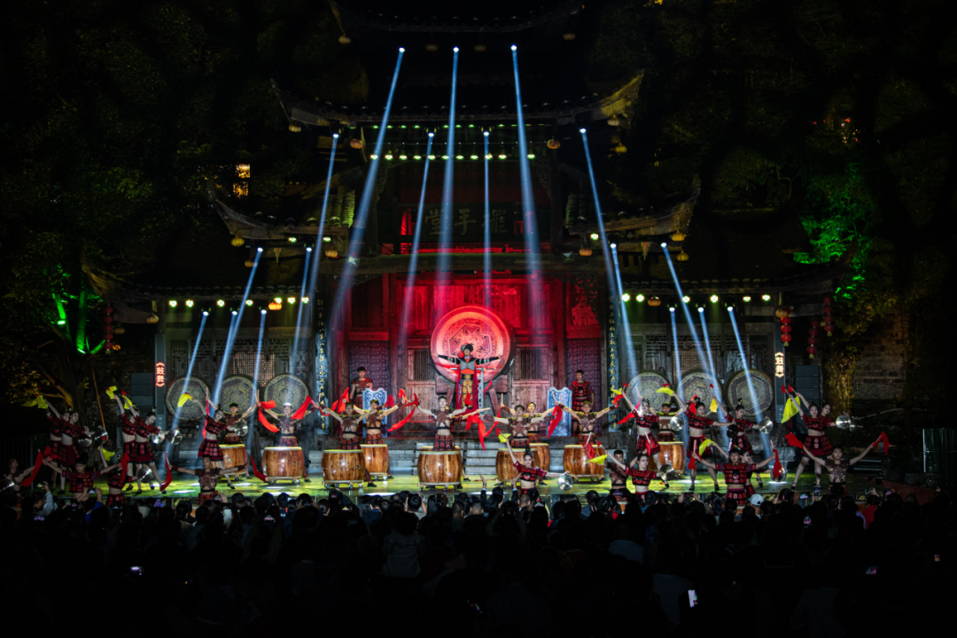 吉首旅游攻略_吉首游玩攻略自驾_吉首旅游攻略景点必去