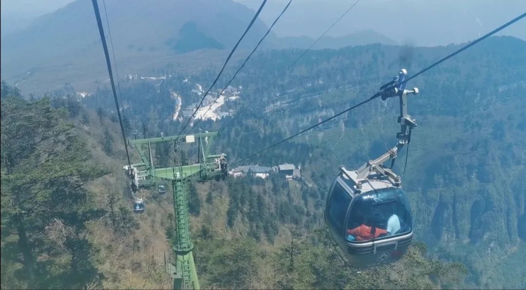 峨眉山老年人旅游攻略-峨眉山景区老年人门票优惠政策(图10) 峨眉山景区老年人门票优惠政策_峨眉山老年人旅游攻略_峨眉山老年人门票多少