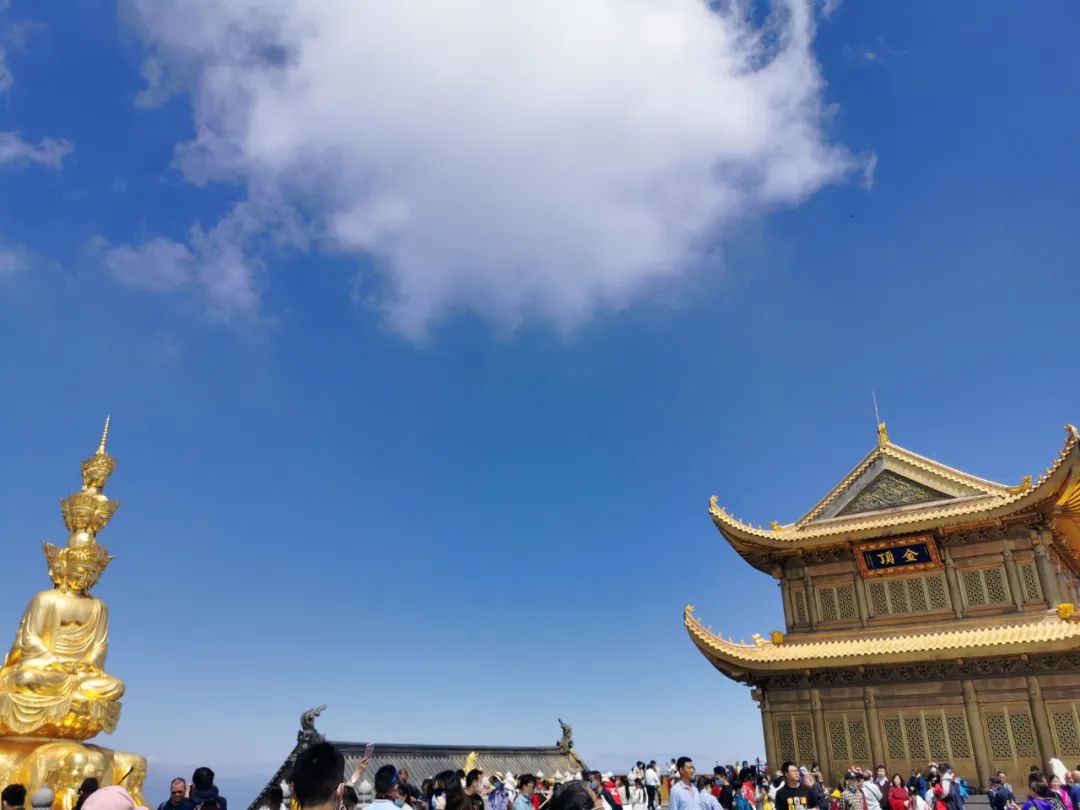 峨眉山老年人旅游攻略-峨眉山景区老年人门票优惠政策(图18) 峨眉山老年人旅游攻略_峨眉山老年人门票多少_峨眉山景区老年人门票优惠政策