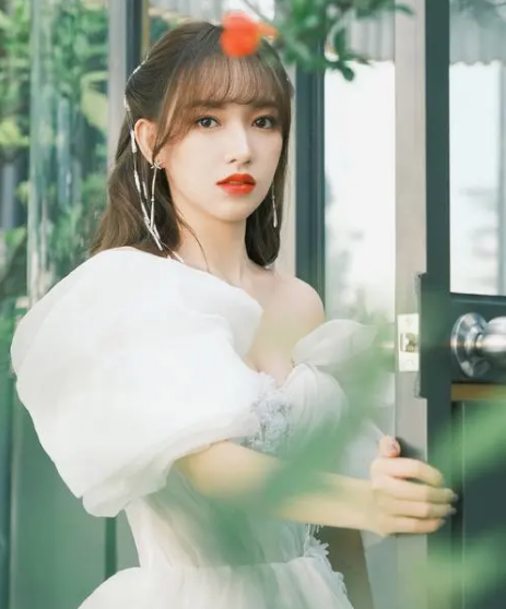 女星时尚资源排行-时尚圈女星(图30) 时尚圈女星_女星时尚资源排行_时尚星女郎