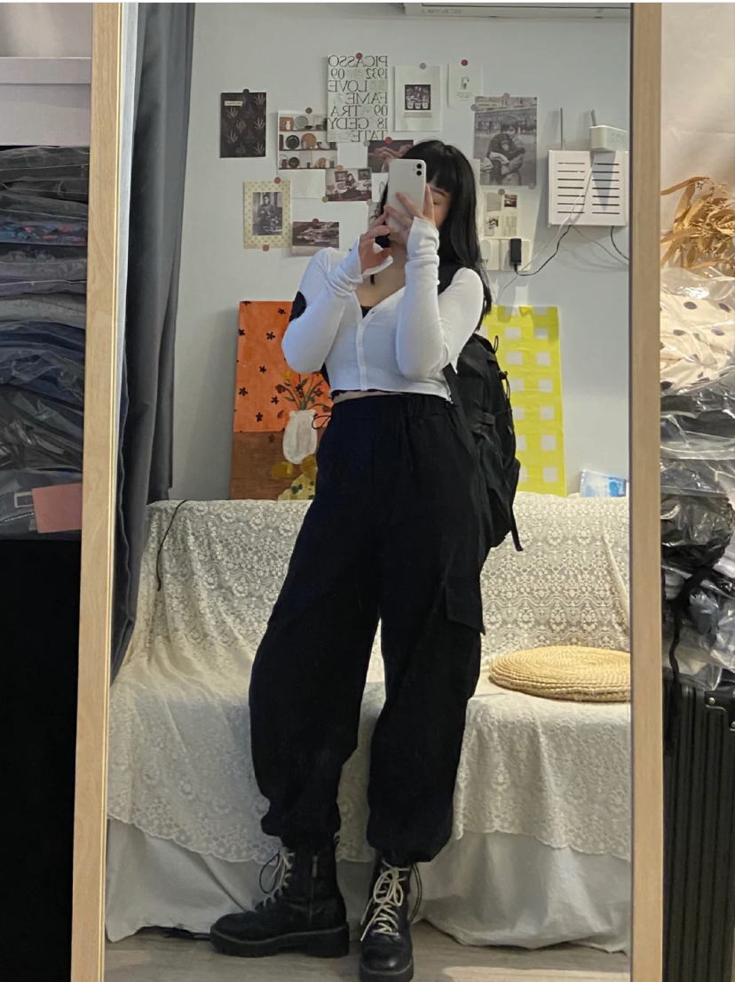 女孩穿的很时尚-穿着时尚的女生给人什么感觉(图18) 女孩穿的很时尚_时尚女孩穿搭_穿着时尚的女生给人什么感觉