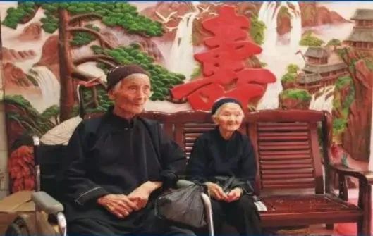德天瀑布旅游团_自驾德天瀑布旅游攻略_游览德天瀑布