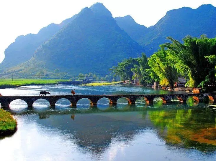 自驾德天瀑布旅游攻略_德天瀑布旅游团_游览德天瀑布