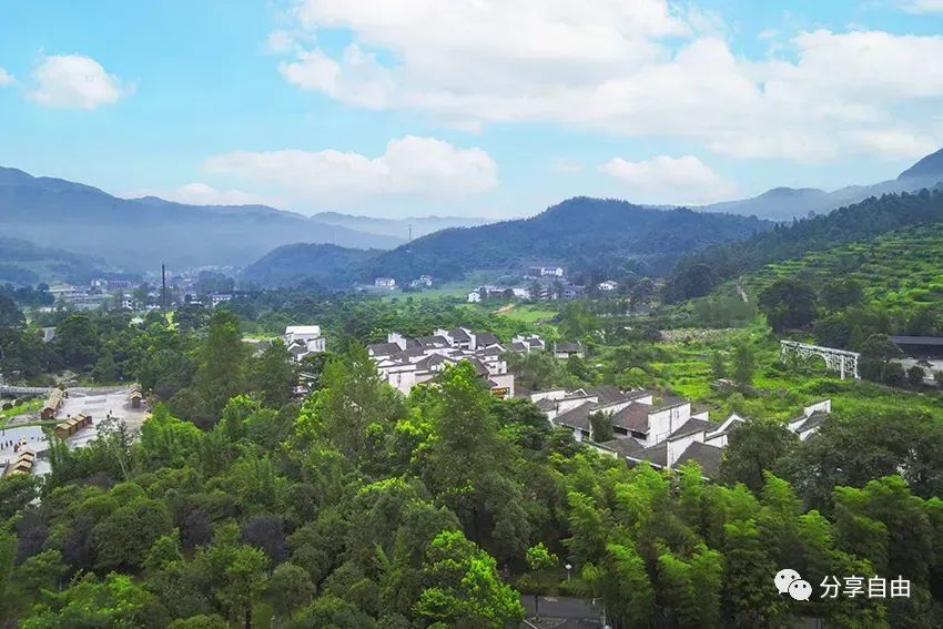 江西龙虎山风景区旅游攻略-江西龙虎山风景区旅游攻略(图8) 江西龙虎山风景区旅游攻略_江西省龙虎山风景区攻略_江西龙虎山风景区旅游攻略