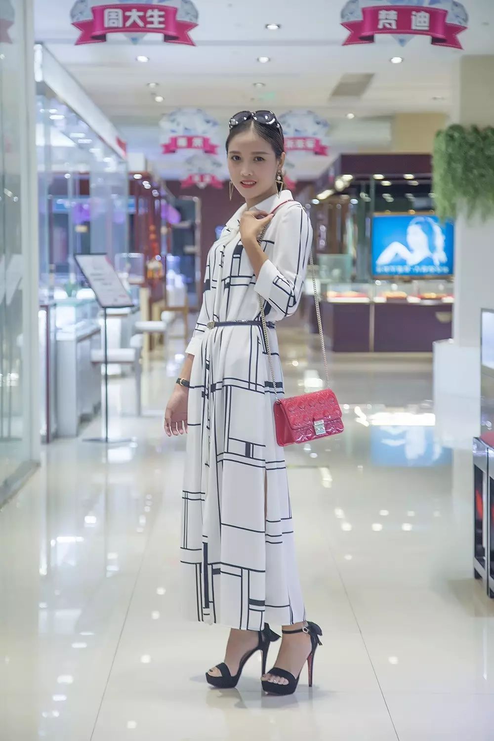 时尚街拍杂志-杂志街拍时尚图片(图6) 时尚街拍杂志美图_时尚街拍杂志_杂志街拍时尚图片