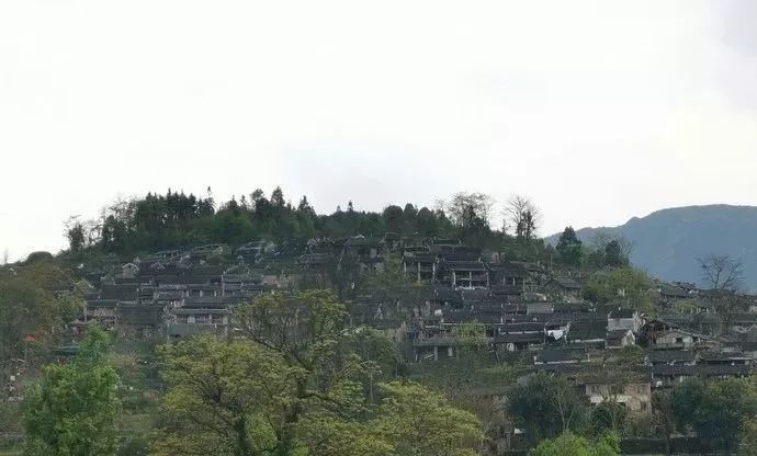 三排瑶寨旅游攻略-必背瑶寨景区简介(图5) 三排瑶寨旅游攻略_必背瑶寨景区简介_瑶寨风景
