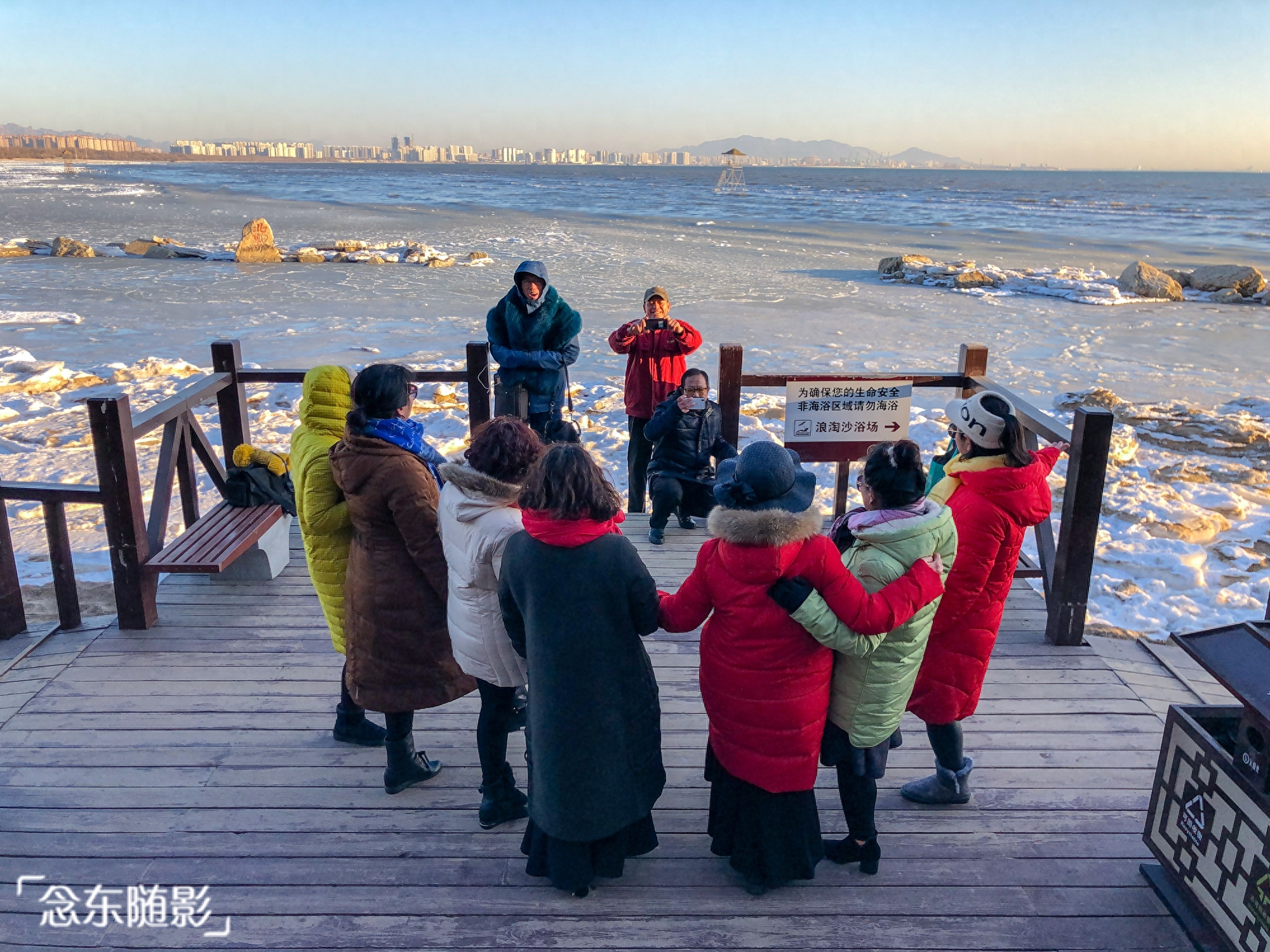 冬天的北戴河太美了，冰雪世界，跟夏天的风格完全两样