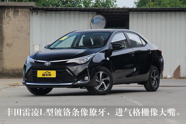 时尚华贵钢琴_钢琴华丽风格_奢华的钢琴