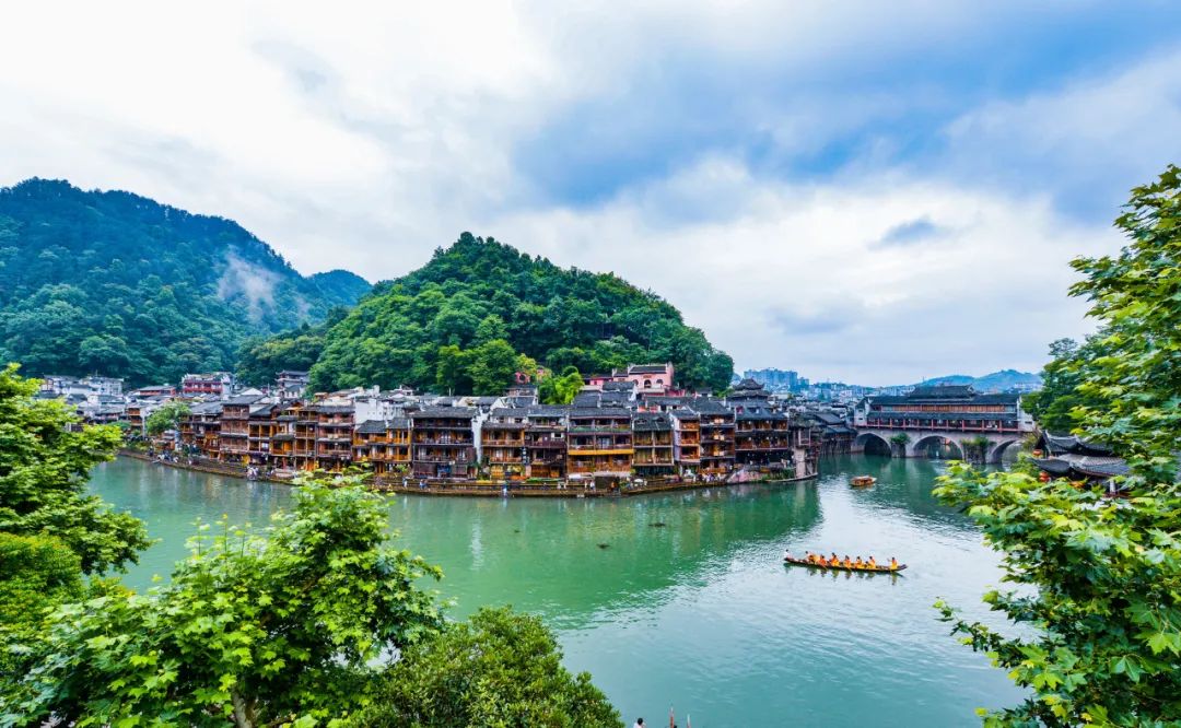 2024青海湖旅游攻略_青海湖旅游线路精选_青海湖旅游攻略路线4天