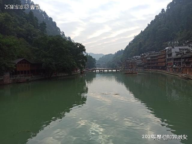 凤凰古城景区地址_去凤凰古城旅游攻略_古城凤凰有什么好玩的
