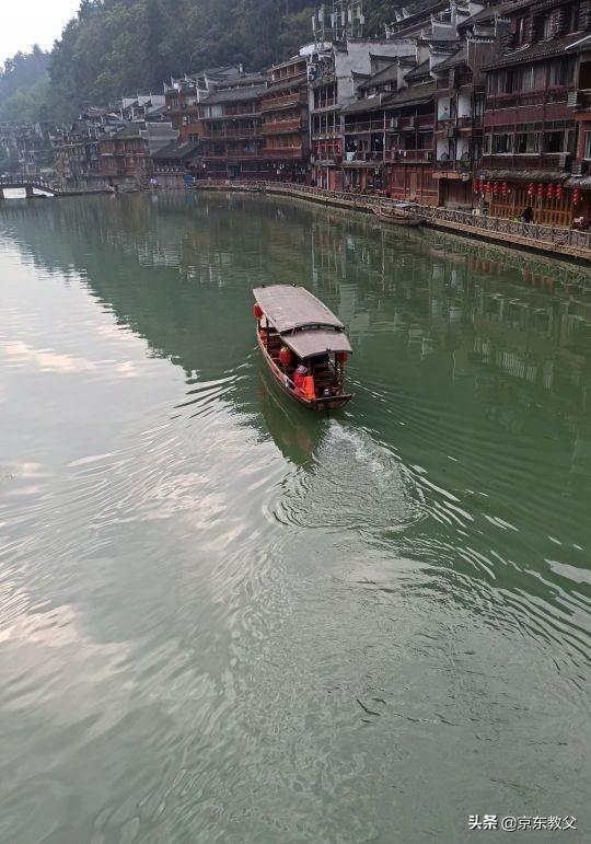 古城凤凰有什么好玩的_凤凰古城景区地址_去凤凰古城旅游攻略