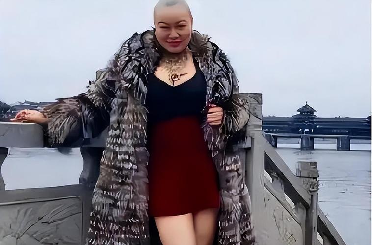女王服装时尚店地址_女王服装店连锁店_时尚女王服装店