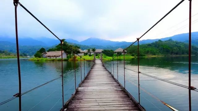海南琼海博鳌小镇_小镇攻略博鳌旅游琼海怎么去_琼海博鳌小镇旅游攻略