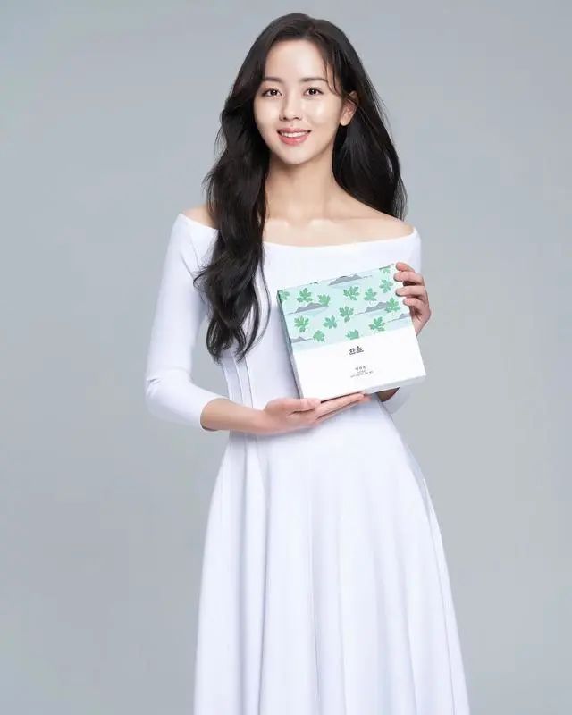 韩国最时尚的女明星_明星时尚韩国女星是谁_韩国明星时尚穿搭
