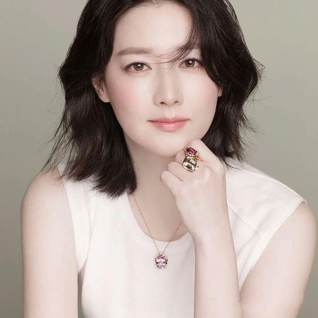 韩国最时尚的女明星_韩国明星时尚穿搭_明星时尚韩国女星是谁