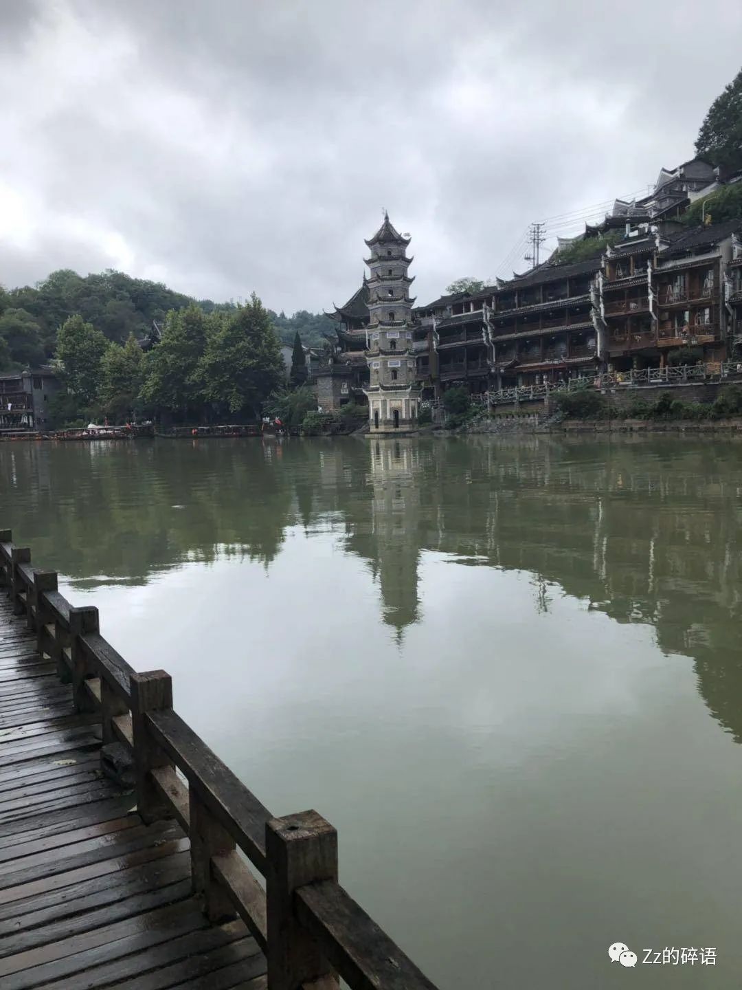 凤凰古镇住宿最便宜的是多少_凤凰古镇住宿旅游攻略_凤凰古镇内住宿