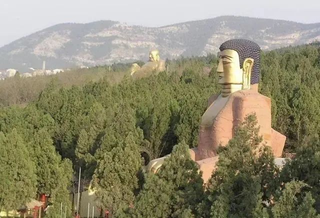章丘市朱家峪旅游攻略_山东章丘朱家峪风景区_章丘朱家峪一日游门票多少钱