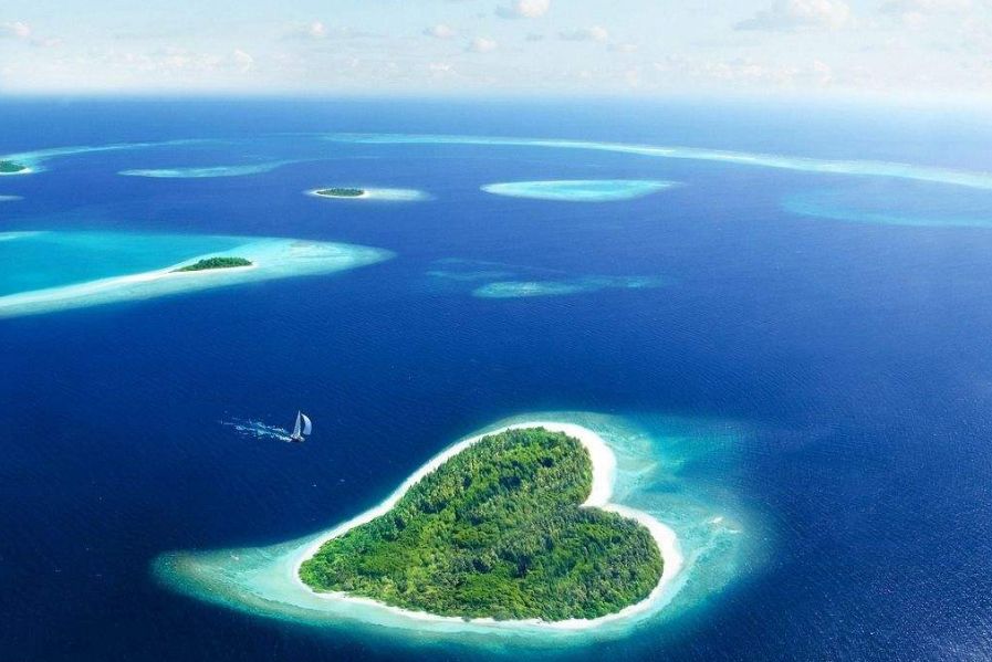 印尼苏拉威西自由行旅游攻略-印尼苏拉威西地图(图1) 印尼苏拉威西自由行旅游攻略_印尼苏拉威西地图_印尼苏拉威西岛疫情最新消息