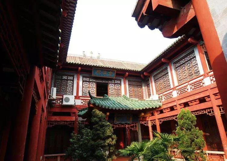 印尼苏拉威西自由行旅游攻略-印尼苏拉威西地图(图37) 印尼苏拉威西岛疫情最新消息_印尼苏拉威西自由行旅游攻略_印尼苏拉威西地图