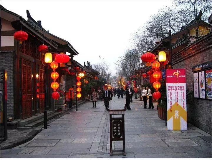 重庆天坑地缝旅游攻略-重庆天坑地缝景点视频(图7) 重庆天坑地缝景点视频_重庆天坑景区介绍_重庆天坑地缝旅游攻略