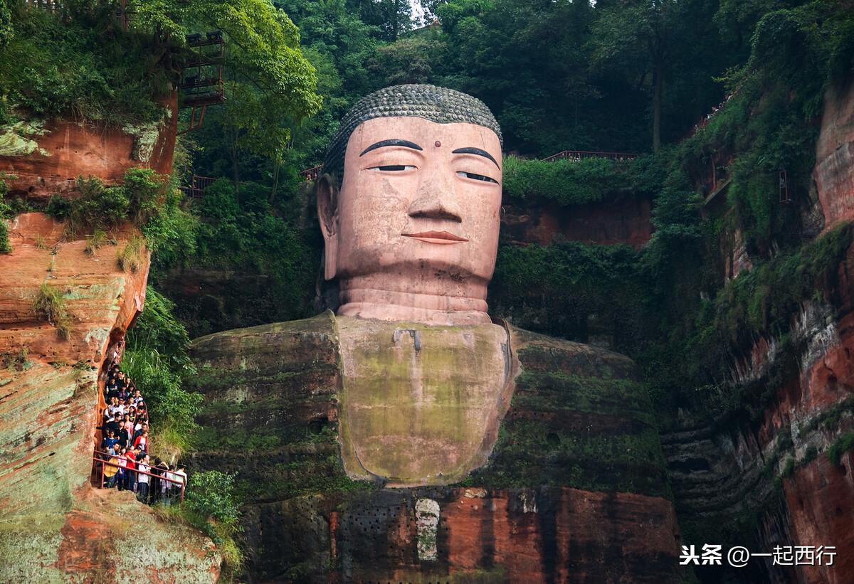 成都出发乐山峨眉山两日游_成都到峨眉山乐山旅游攻略_成都峨眉山和乐山一天能玩完吗