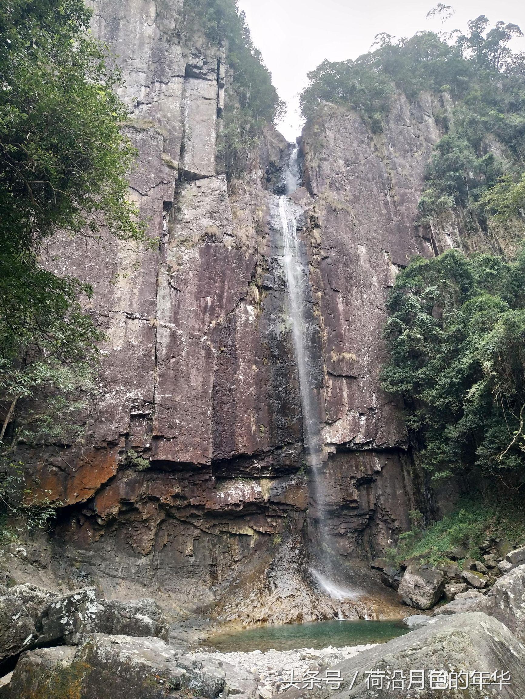 赤壁有没有游乐园_乐峰赤壁温泉度假村_乐峰赤壁景区旅游攻略