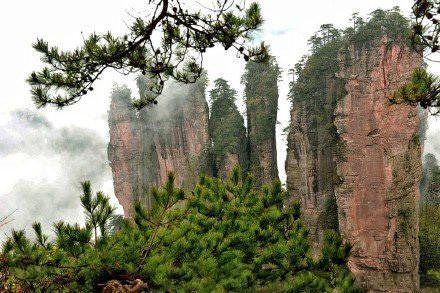 湖南凤凰旅游区在哪里_湖南凤凰旅游景点有哪些景点_湖南凤凰城旅游攻略
