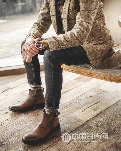各种靴子的穿搭禁忌_时尚靴子_靴子款式推荐有哪些