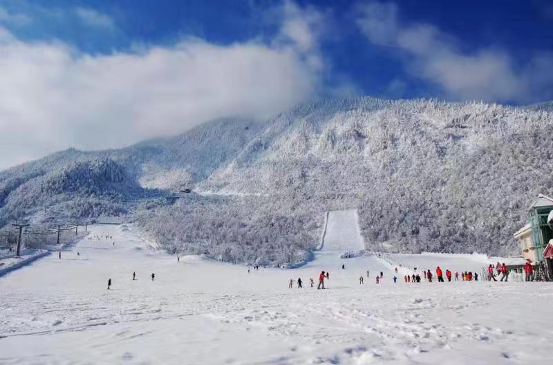 成都西岭雪山旅游攻略_成都西岭雪山_成都西岭雪山好玩儿吗
