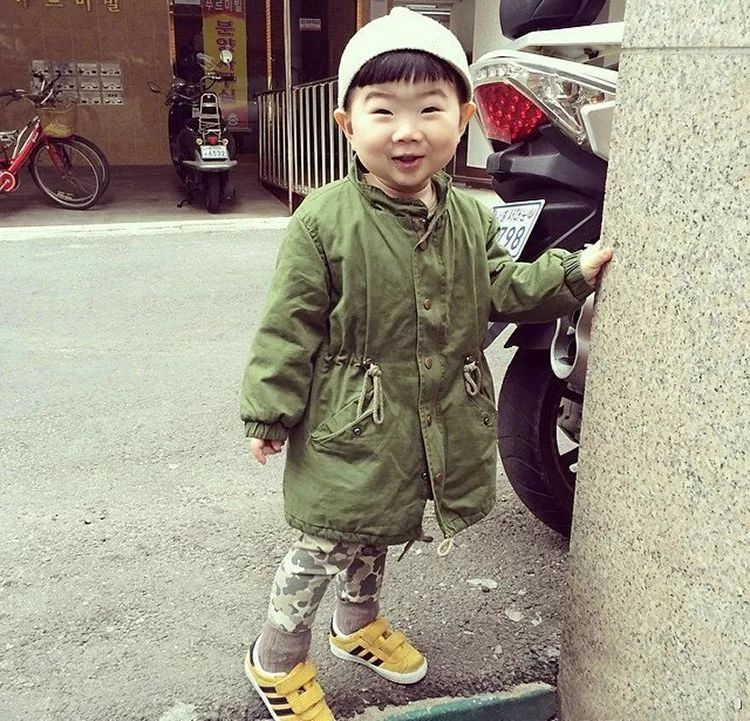 时尚纸娃娃_娃娃纸样_娃娃纸娃娃