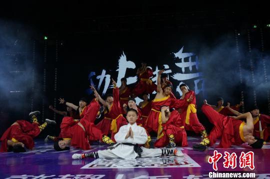 2020年炫舞比赛视频_qq炫舞时尚舞蹈大赛的全国总决赛_qq炫舞比赛视频在线观看