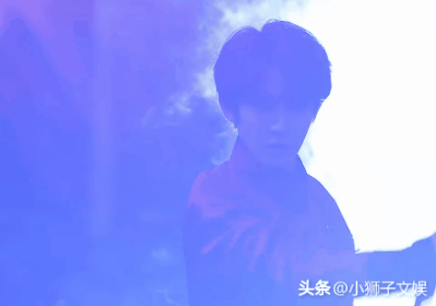 白敬亭时尚_时尚盛典白敬亭_白敬亭时尚芭莎红毯