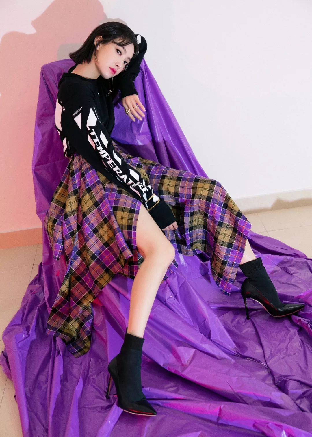 卡通服装图片手绘_卡通图案卫衣时尚_卡通服装效果图