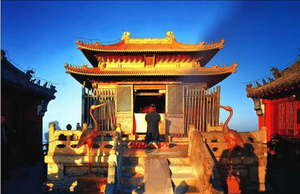 武当山旅游景点攻略_武当山旅游攻略知乎_武当山两日旅游攻略