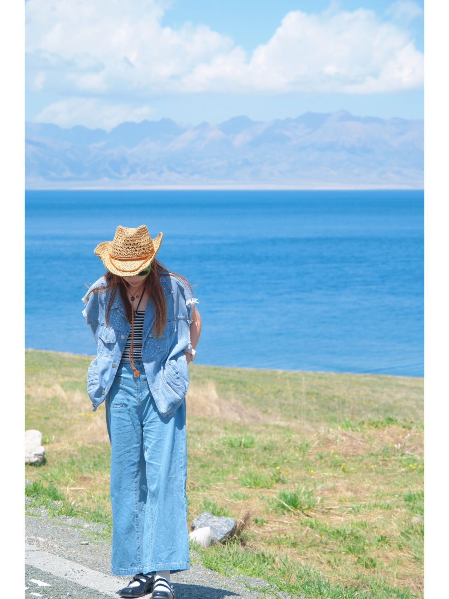 赛里木湖旅拍_赛里木湖旅游攻略_游览赛里木湖