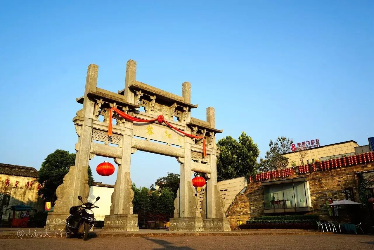 屯溪老街长什么样_屯溪老街旅游攻略小吃_屯溪老街美食攻略